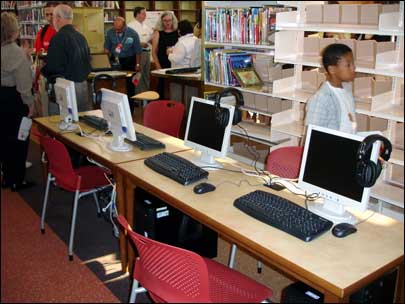 New Orleans Library Reopens with RFID