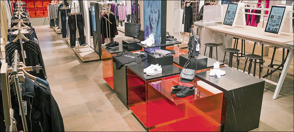 Digital Shopping In-Store Offers Physical Distancing