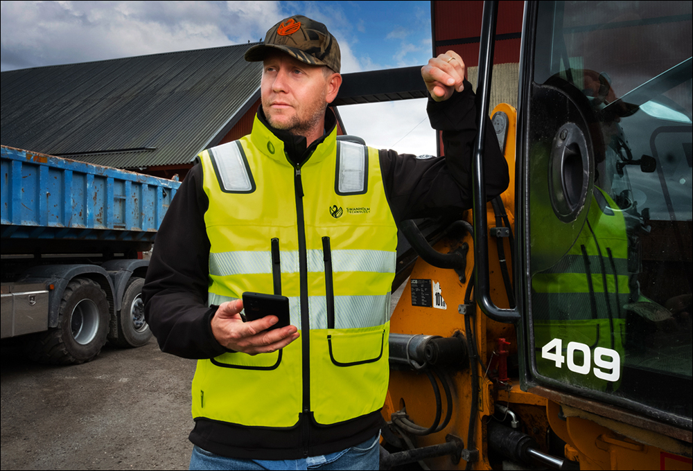 The Alert Vest is being worn by truck drivers, construction workers and utility linemen throughout five European countries.