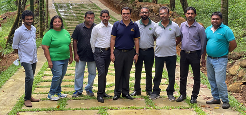 Left to right: Sampath Bandara, Harshani Wattegedara, Damith Gunawardena, Thushara Sanjeewa, Raqueeb Yoosoofmiya, Harsha Dissanayake, Ranjith Caldera, Chiththananda Kulathilaka and Givantha Kasun 