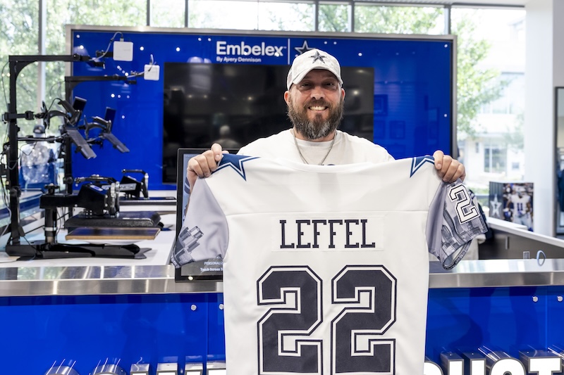Avery Denison Scores a Touchdown with Dallas Cowboys Apparel Customization Partnership: RFID Case Study