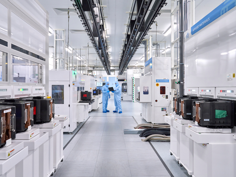 Avery Dennison First to Integrate Pragmatic Chips at Scale